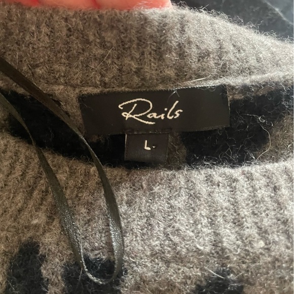 RAILS Black and Grey Leopard Animal Print Wool Blend Crewneck Sweater - Picture 7 of 9